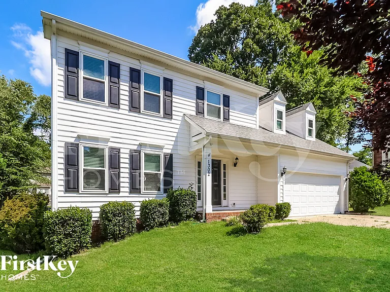 1302 Sweetgum Ln — Photo 2