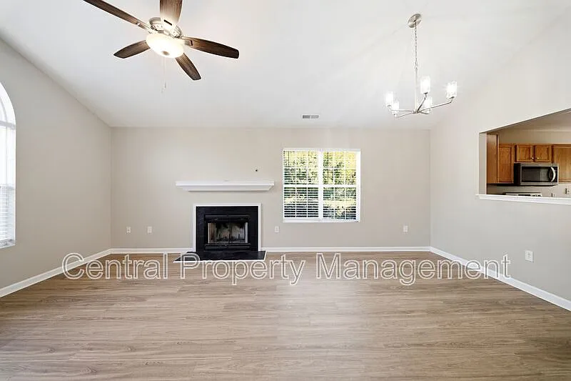 2 bed, 2.0 bath, 1068 sqft, $1,495 — Photo 4