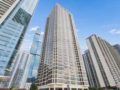 360 E Randolph St APT 901, Chicago, IL, 60601