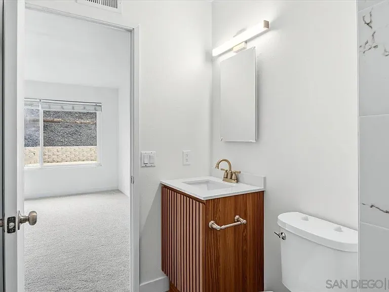1507 Lower Lake Ct — Photo 22