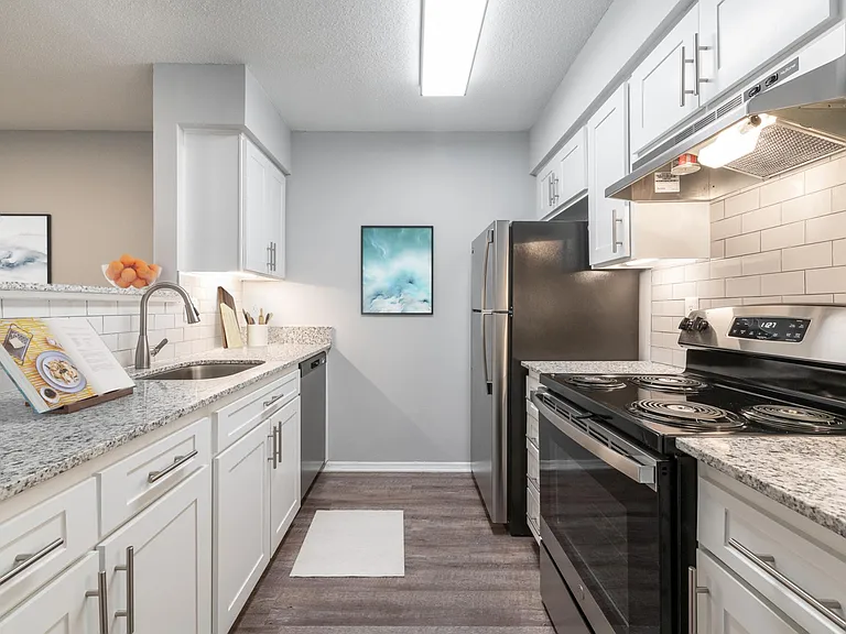 The Cove Apartment Homes — Photo 17