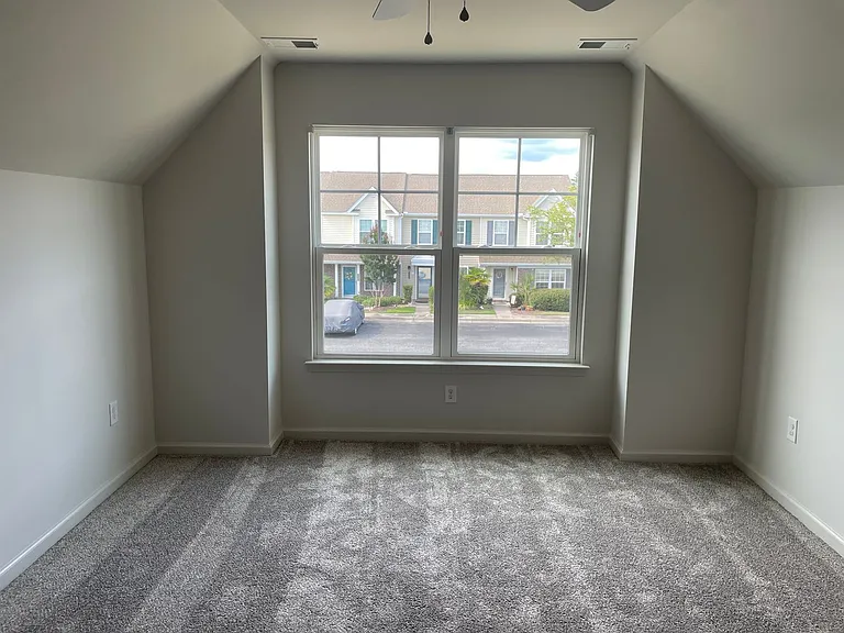 3023 Cedar Creek Ln — Photo 34