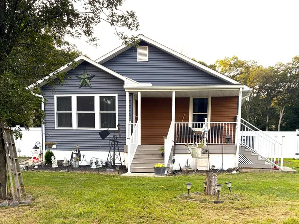 30 Swain Avenue, Toms River, NJ 08755