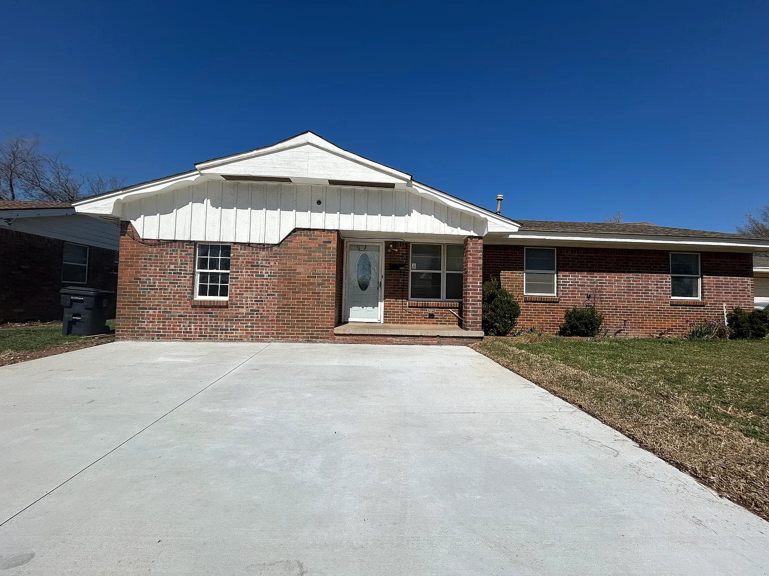 4 bed, 1.5 bath, 1331 sqft, $1,500 — Photo 3