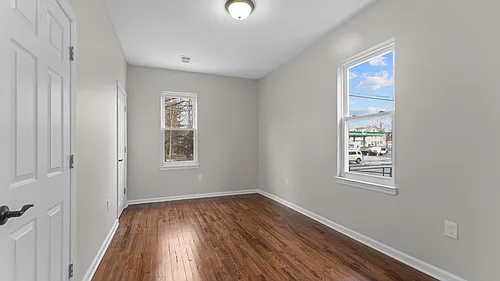 178 Union Ave Photo 1