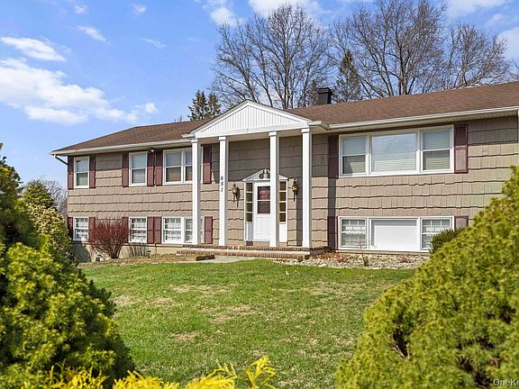 3rd image of 651 Andover Road