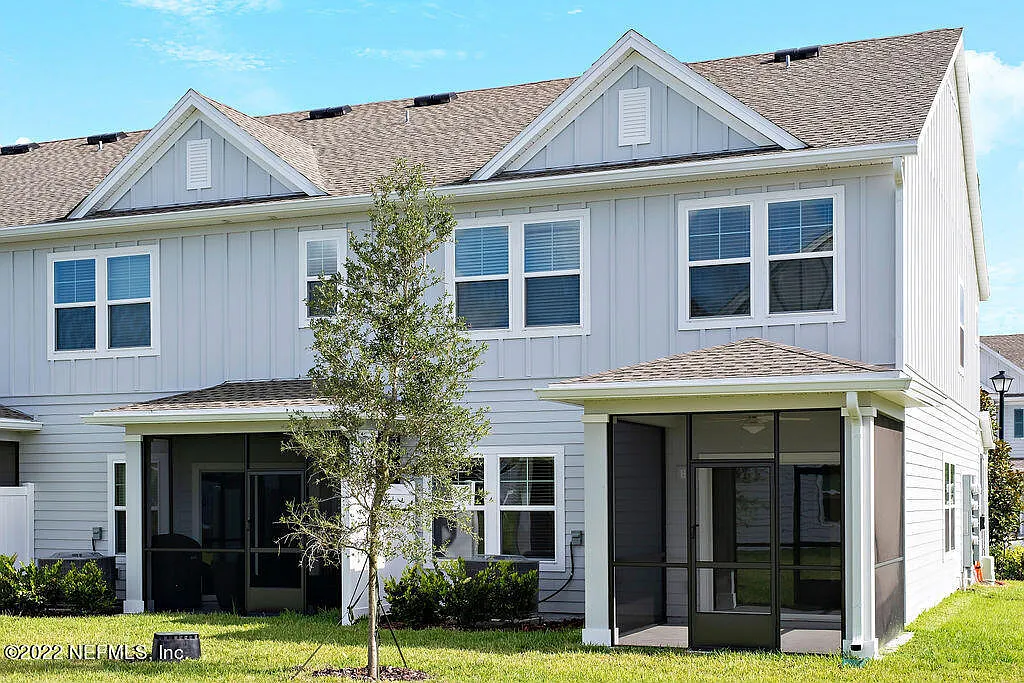 3 bed, 2.5 bath, 1700 sqft, $2,400 — Photo 4