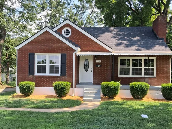2205 Peaslee Rd, Shively, KY 40216