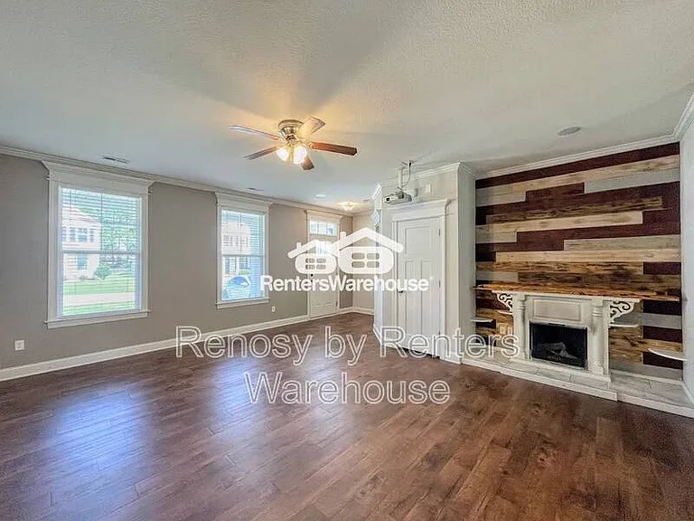 105 Bedford Pl — Photo 35