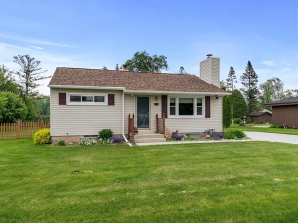 3715 N 17th St, Sheboygan, WI 53083
