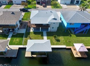 833 Marlin St, Bayou Vista, TX 77563