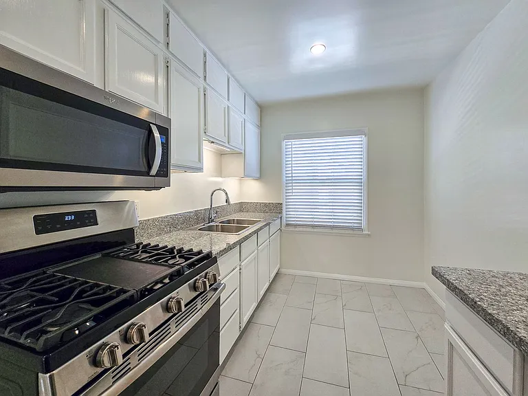 4635 Finley Ave #3 — Photo 8