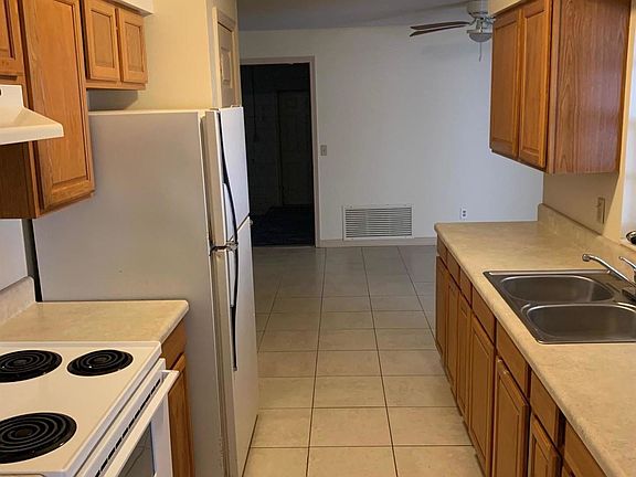5th image of 4015 Barna Ave