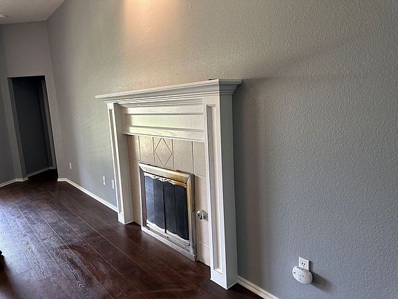3rd image of 208 Springcreek Dr