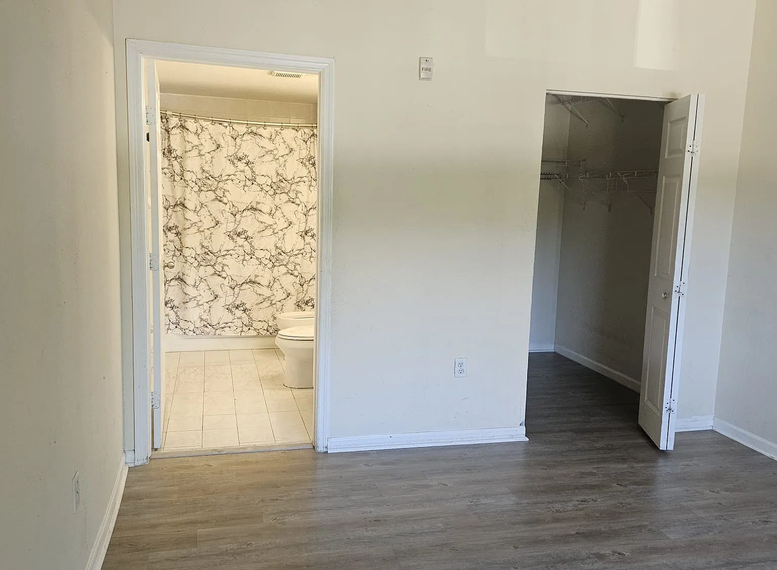3 bed, 1300 sqft, $2,500 — Photo 3