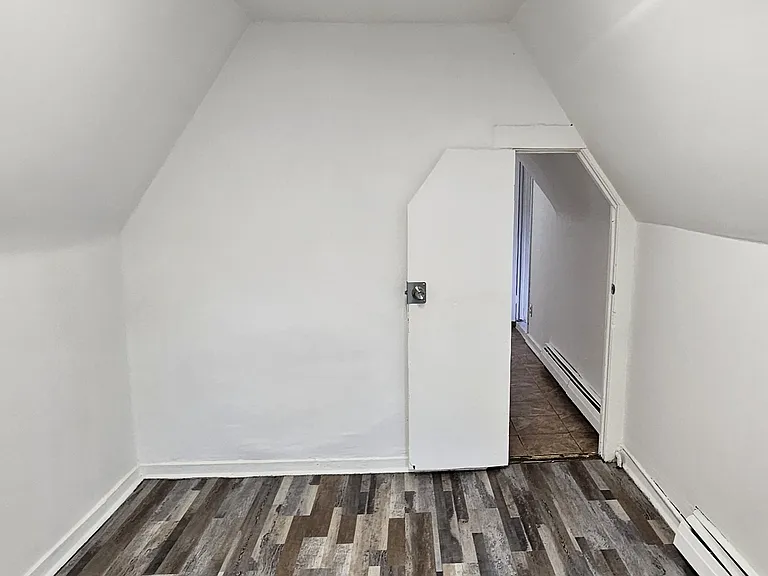 52-56 N 7th St #3 — Photo 9