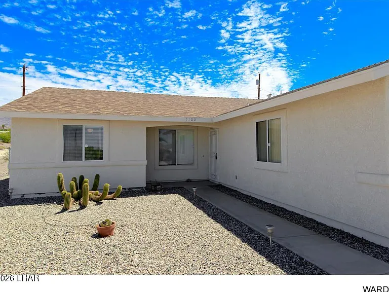 1100 McCulloch Blvd S — Photo 5