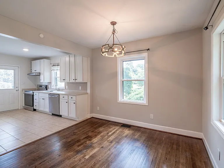 2520 Brentwood Pl — Photo 7
