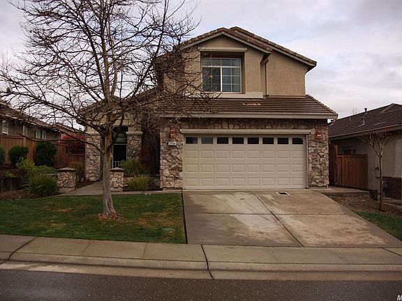 2nd image of 2264 Lariat Ln