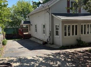 43 Eastern Ave, New London, CT 06320