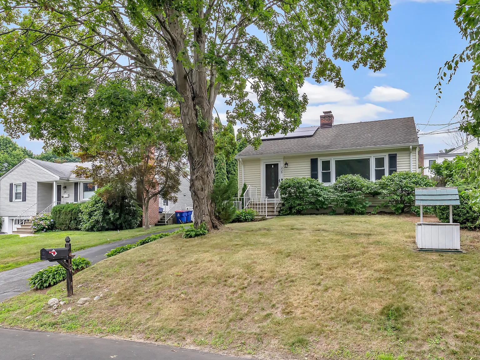 3 bed, 1.5 bath, 1102 sqft, $4,000 — Photo 2