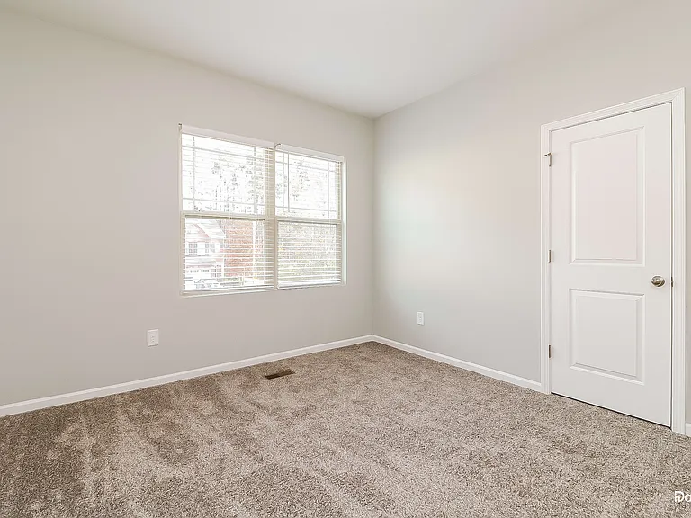 2232 Tanners Mill Dr — Photo 13