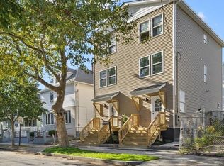 263-265 California Ave, Providence, RI 02905