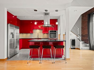 113 W 5th St APT 302, Kansas City, MO, 64105