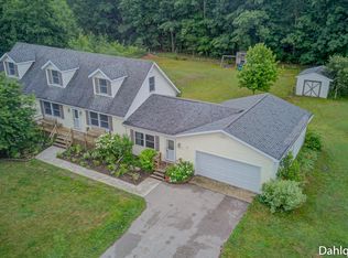 7525 Sternberg Rd, Nunica, MI 49448