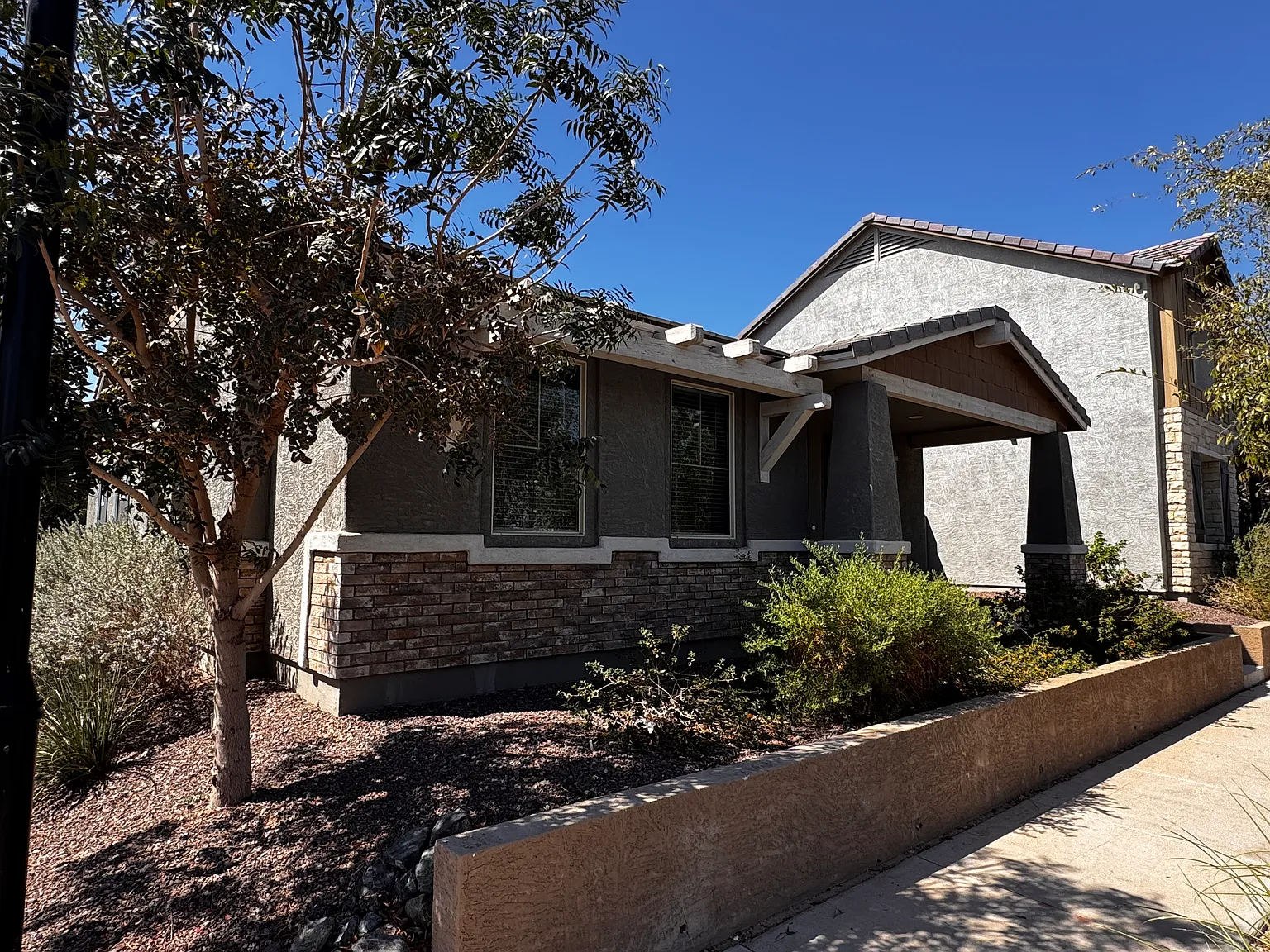3 bed, 1846 sqft, $2,300 — Photo 3