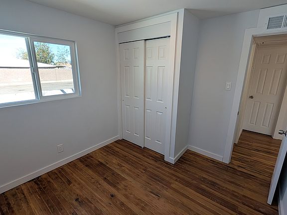 5th image of 1406 W Vogel Ave