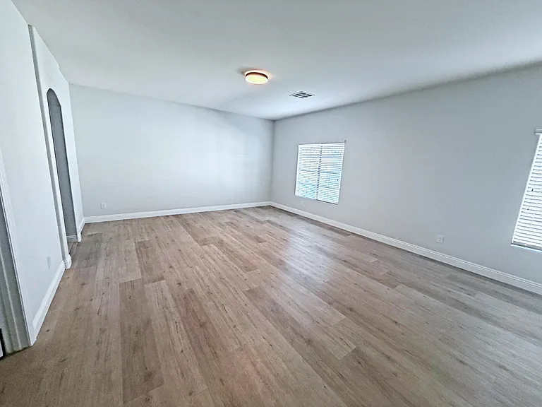 9650 Volk Ave — Photo 41