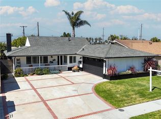 15551 Aulnay Ln, Huntington Beach, CA 92647