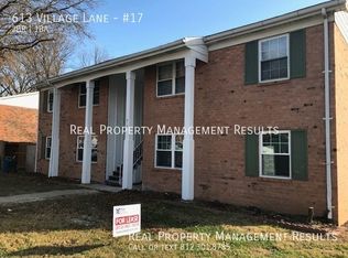 613 Village Ln APT 17, Newburgh, IN