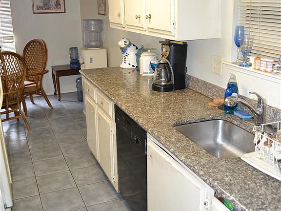 3rd image of 6938 Allegheny Pl
