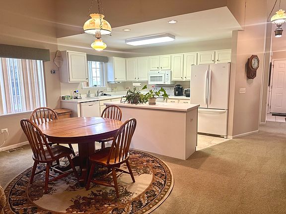 2nd image of 1807 Magnolia Ct #1807
