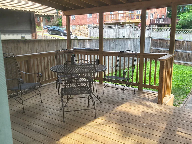 1008 E Lake Ave — Photo 7