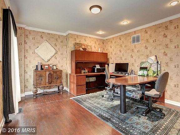 3rd image of 4533 Flower Valley Dr