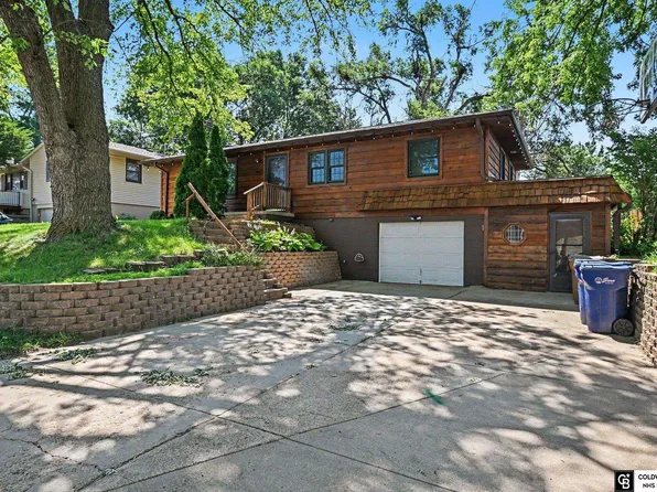 1307 Hansen Ave, Bellevue, NE 68005