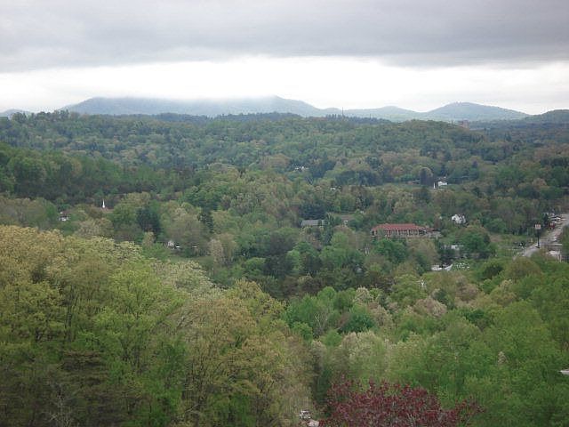 1st image of 159 Mills Pl