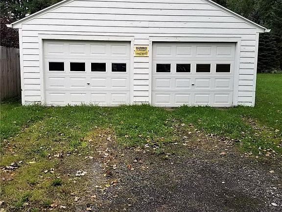 5th image of 1019 Erie Ave