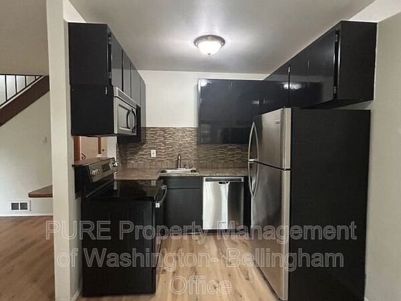 4th image of 12712 51st Ave NE #D
