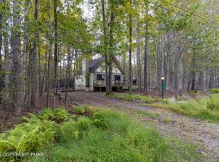 209 Croasdale Ct, Pocono Lake, PA
