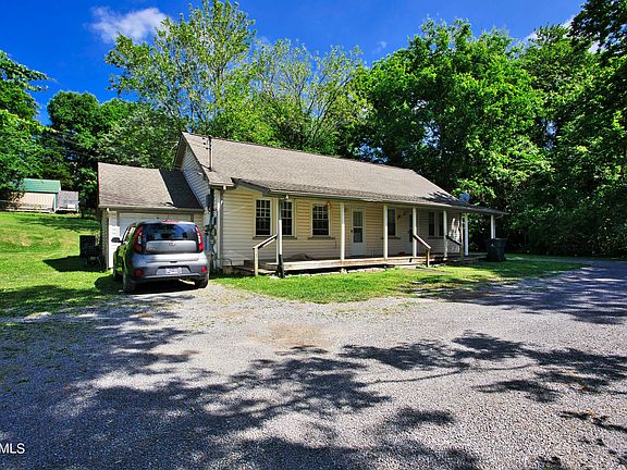 3rd image of 4806 Central Avenue Pike