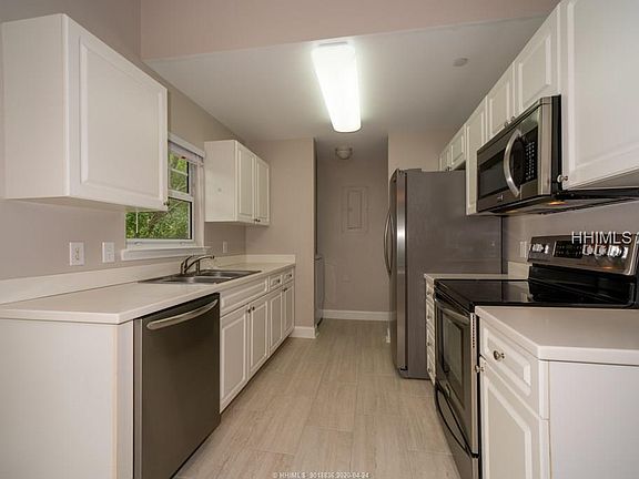4th image of 49 Summerfield Ct APT 323