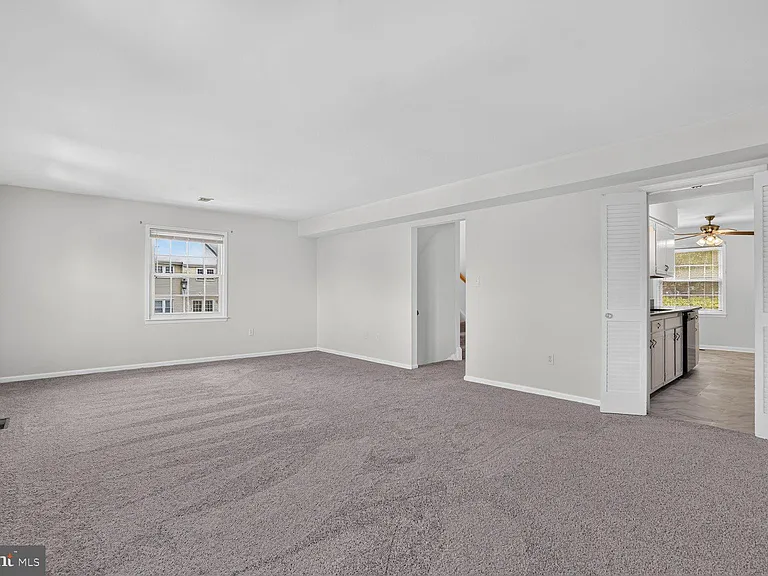 9457 Jenerio Ct — Photo 6