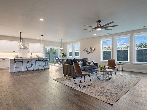 4th image of 9501 Balflour Ln