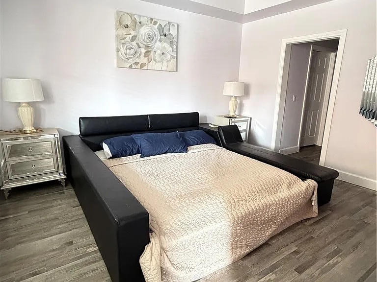 87 E Agate Ave #202 — Photo 9