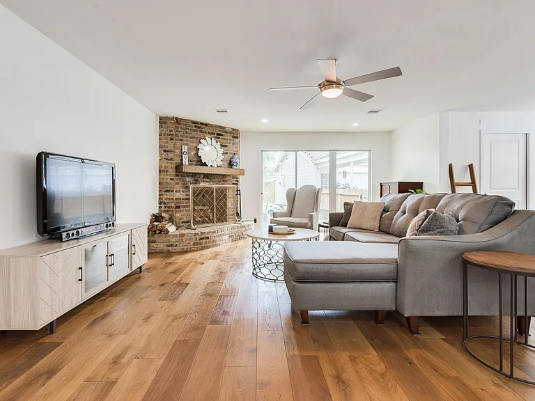 10047 Briarwild Ln — Photo 10