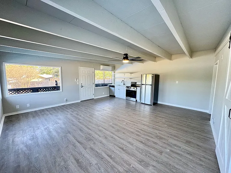 705 Sunrise Ave — Photo 15